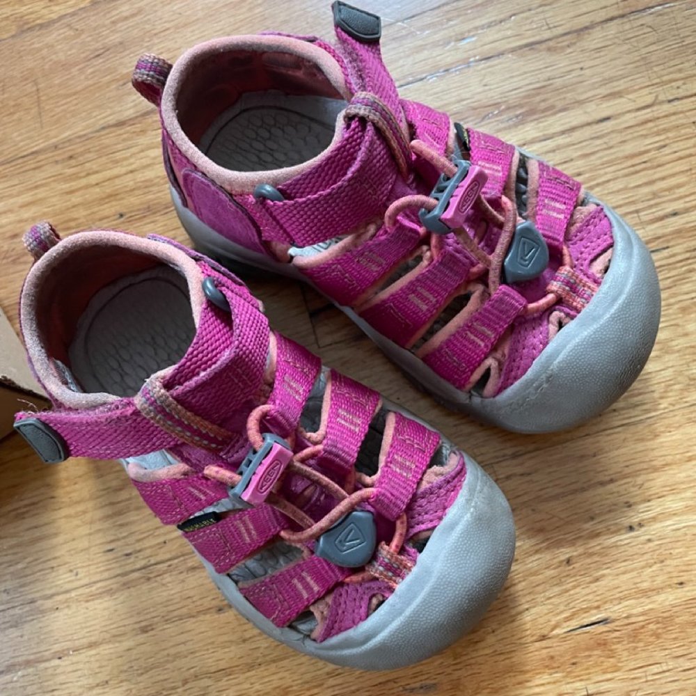 Keen Newport H2 Sandal Size 9 Toddler